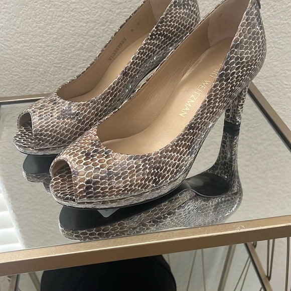 NWT Stuart Weitzman Brown Peep Toe Pumps - Picture 3 of 14